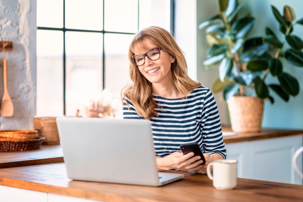 woman with a computer